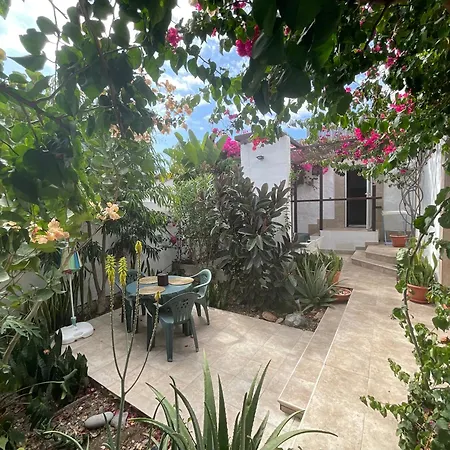 Casa Tijoco Guest house *
